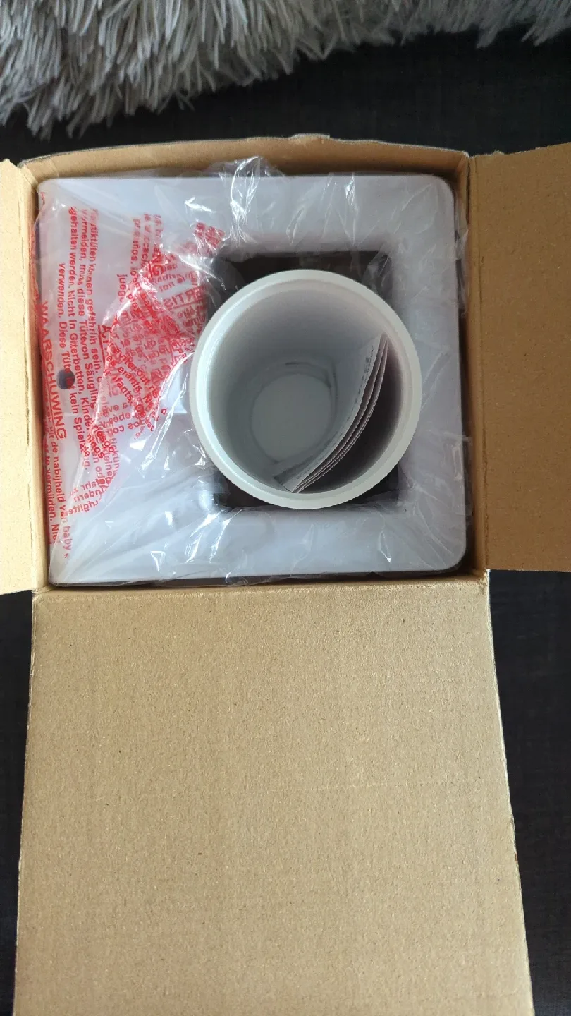 New Marina Betta EZ Care Aquarium Kit - 2.5L image indicator(2)