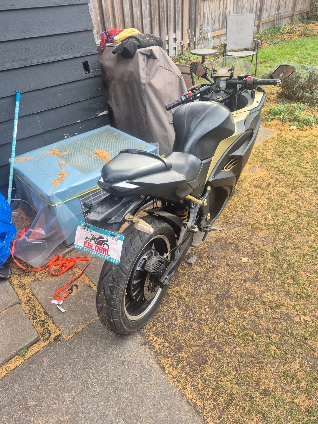 Black and Gold Electric Motorcycle image indicator(4)