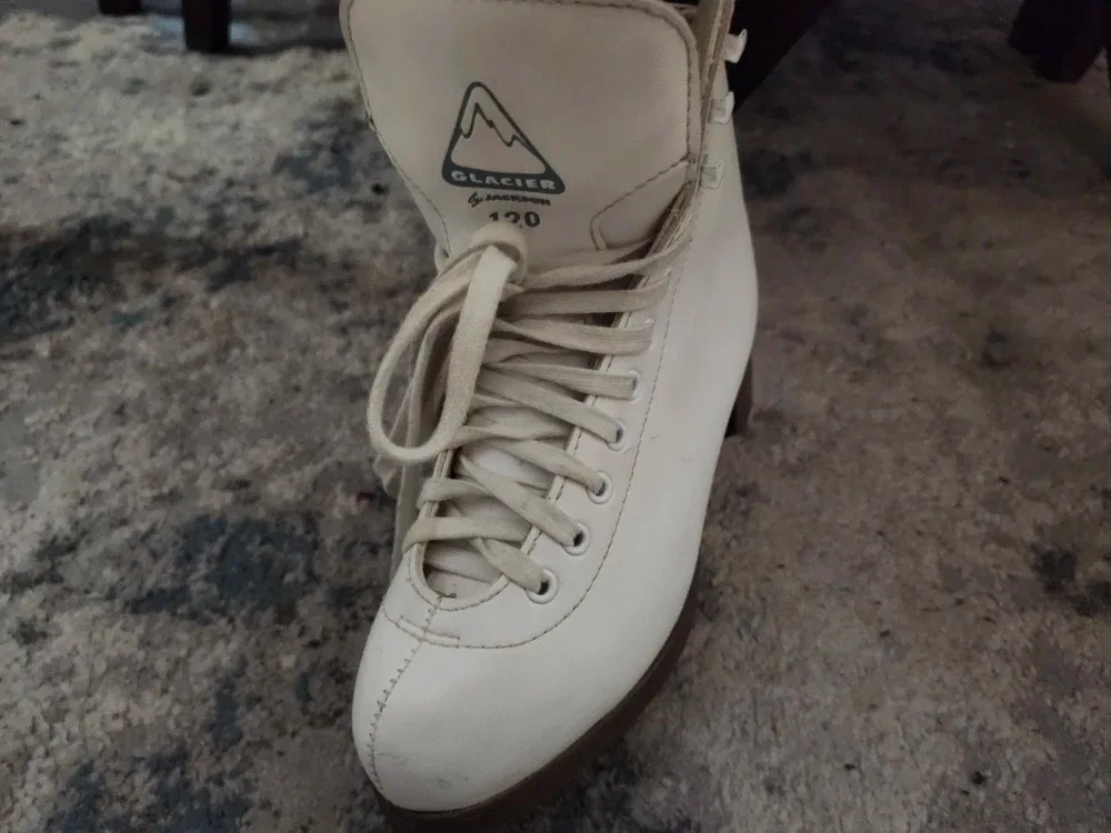Glacier by Jackson 120 Ice Skates size 3 image indicator(3)