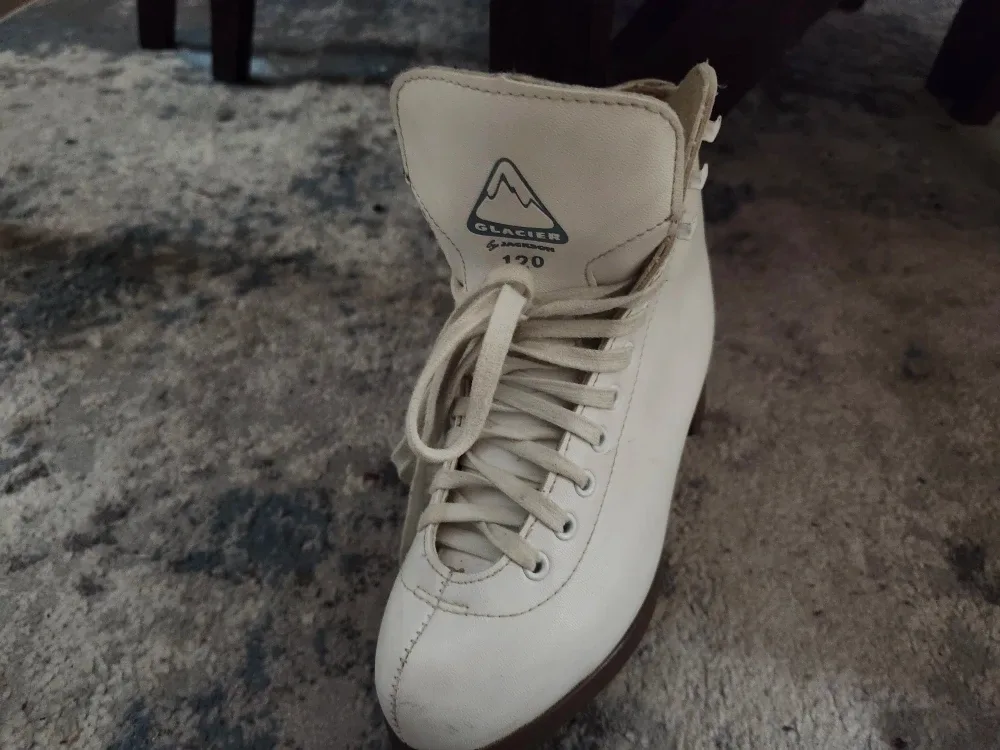 Glacier by Jackson 120 Ice Skates size 3 image indicator(4)