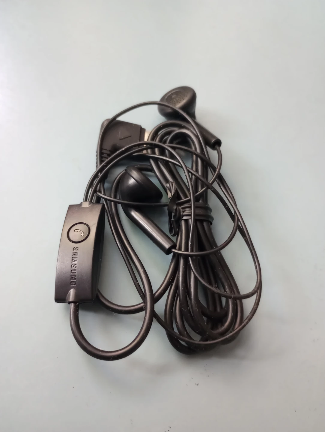 Samsung Handsfree Headset with microphone, New - photo 2