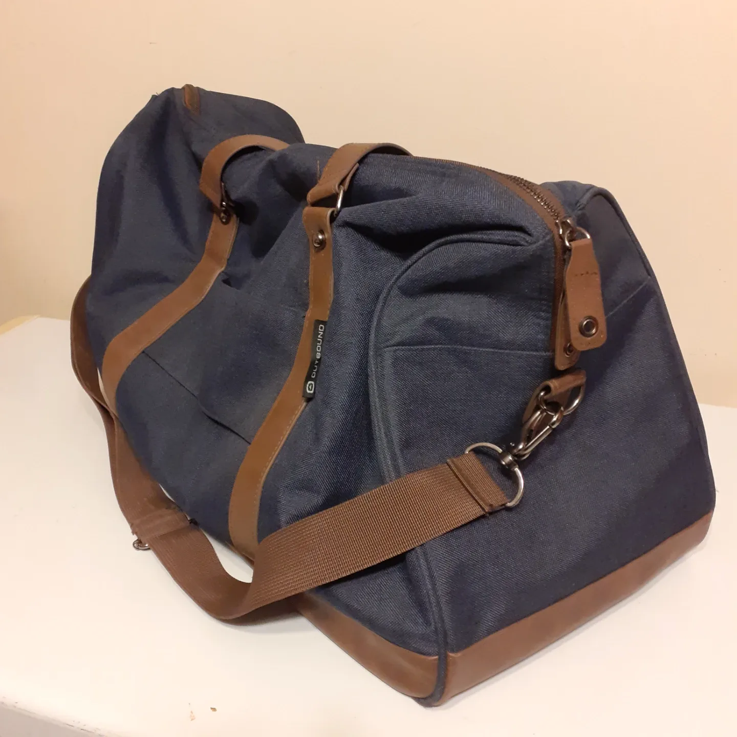 LikeNew ~ Outbound Duffle Bag image indicator(3)