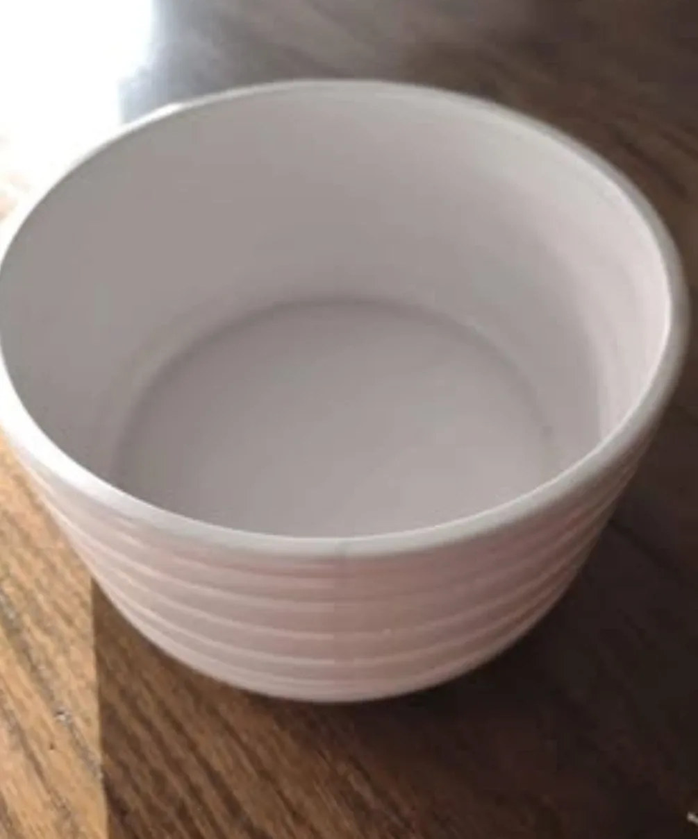 White Ceramic Planter Pot with Wood Stand 🥕 image indicator(3)