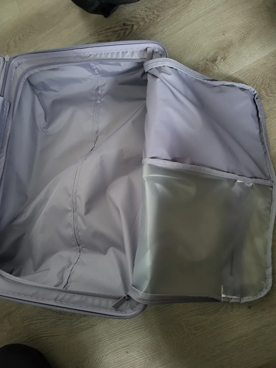 BEIS Carry-On Roller Suitcase - Global Lavender image indicator(8)