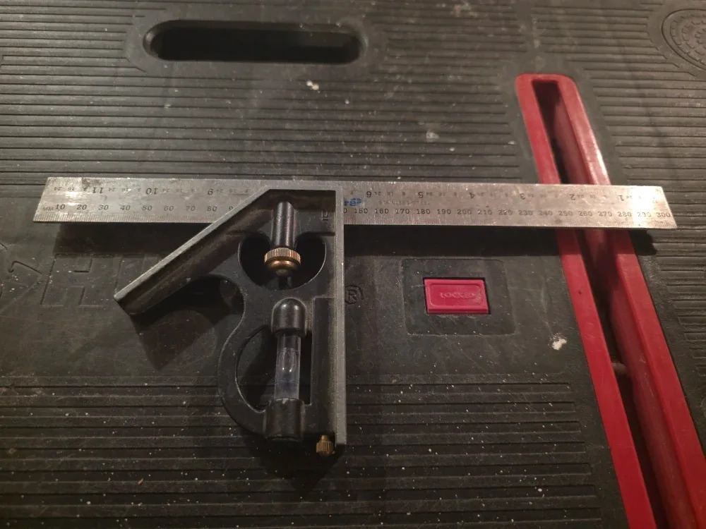 Husky Combination Square image indicator(2)