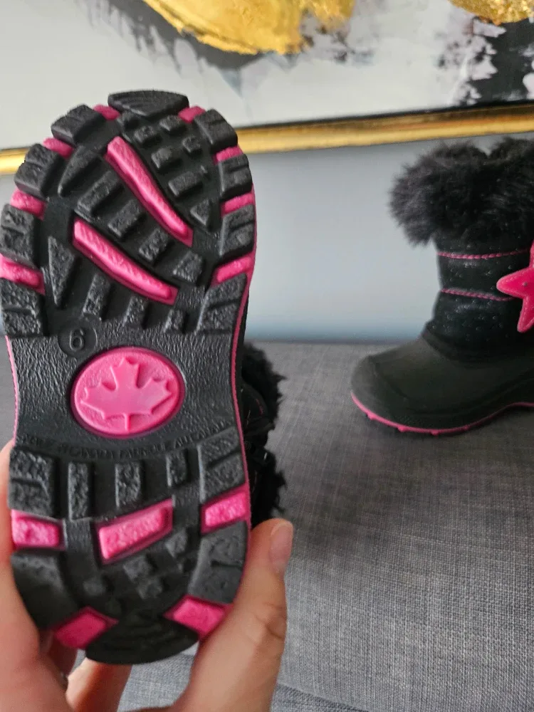 Girl's Winter Boots - Size 6