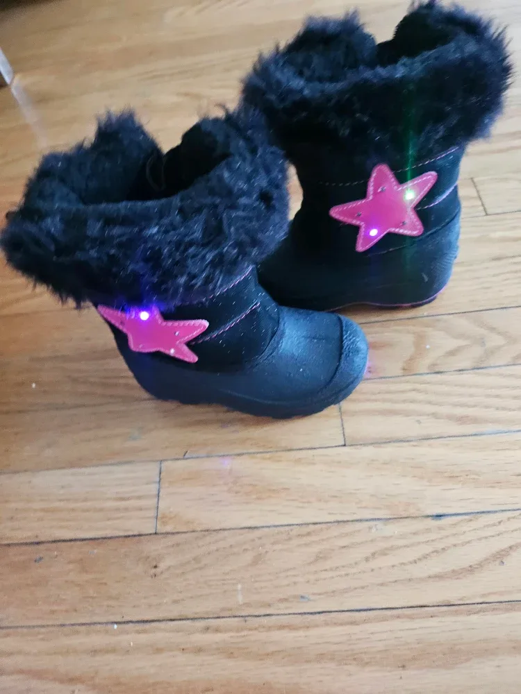 Girl's Winter Boots - Size 6 image indicator(3)