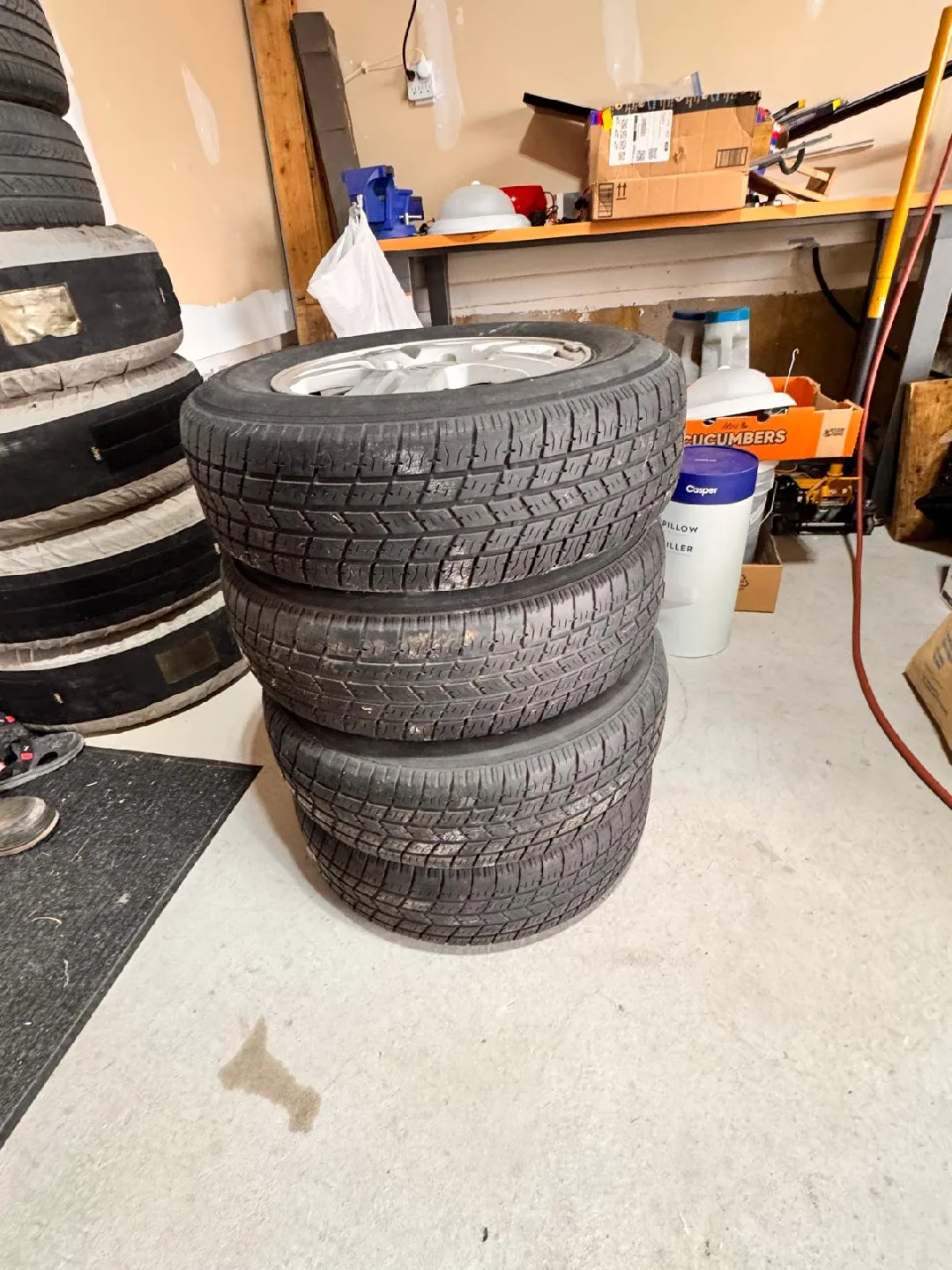 Used Tires - Set of 4 image indicator(2)