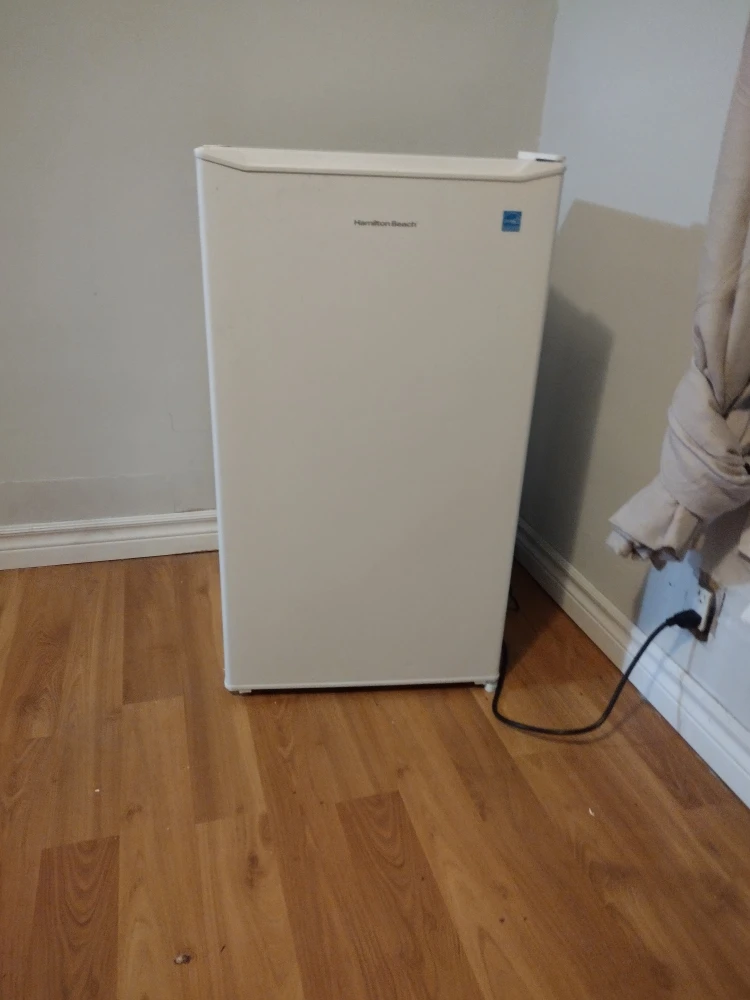Hamilton Beach Compact Refrigerator