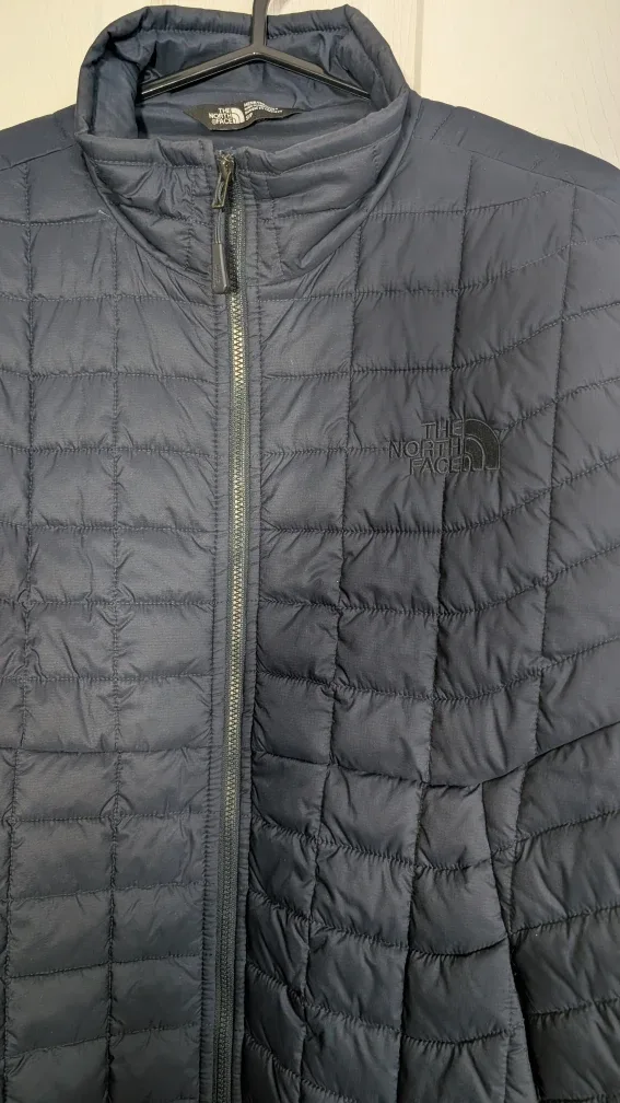 The North Face Thermoball FZ Jacket - Navy, Size S image indicator(4)