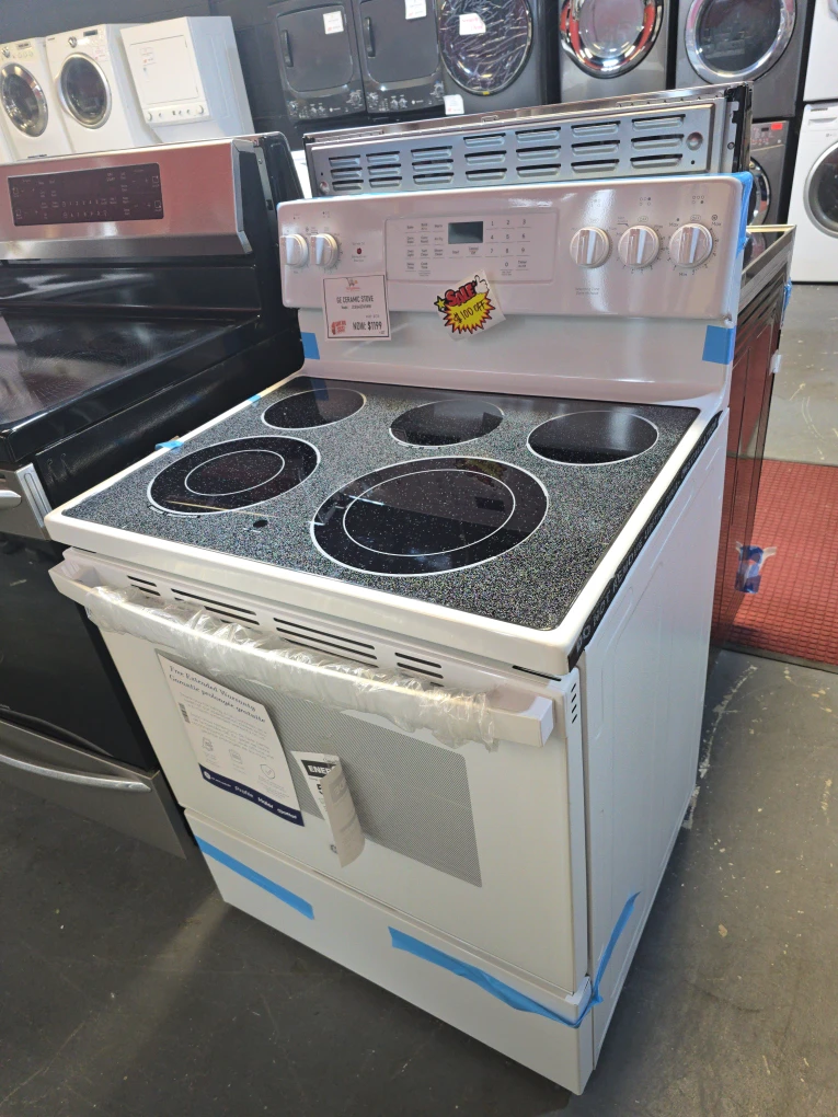 GE Ceramic Top Electric Stove
