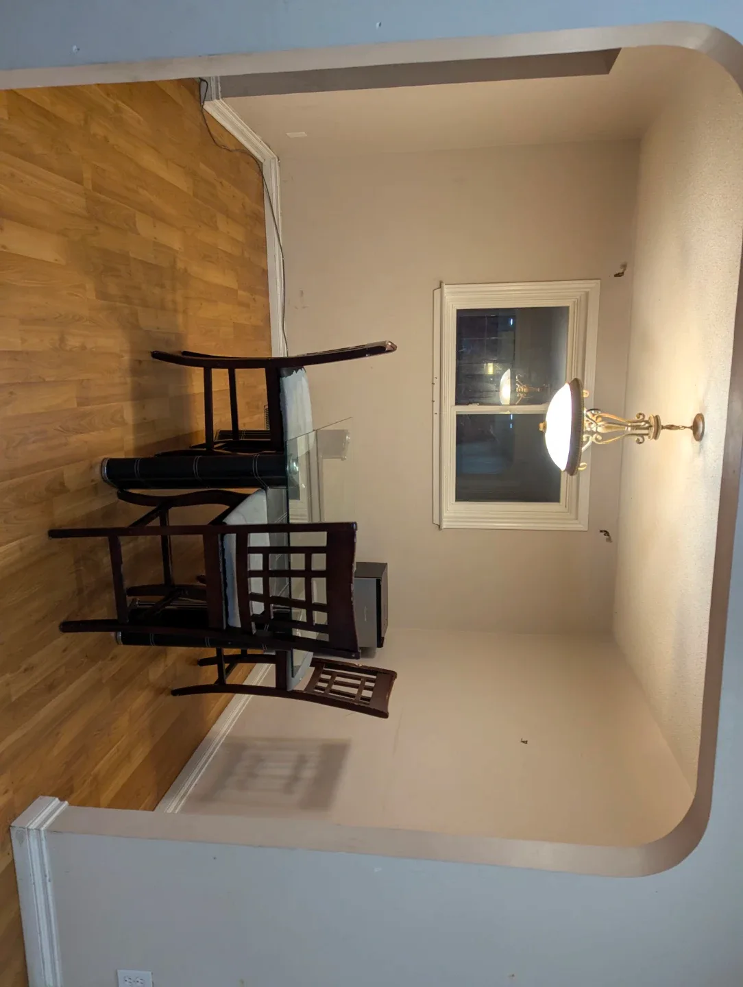 Empty Room for Rent image indicator(8)