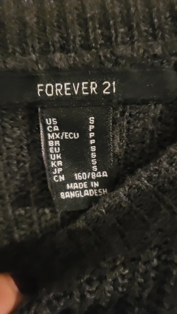 Forever 21 Grey Cropped Knit Sweater - Size Small image indicator(2)