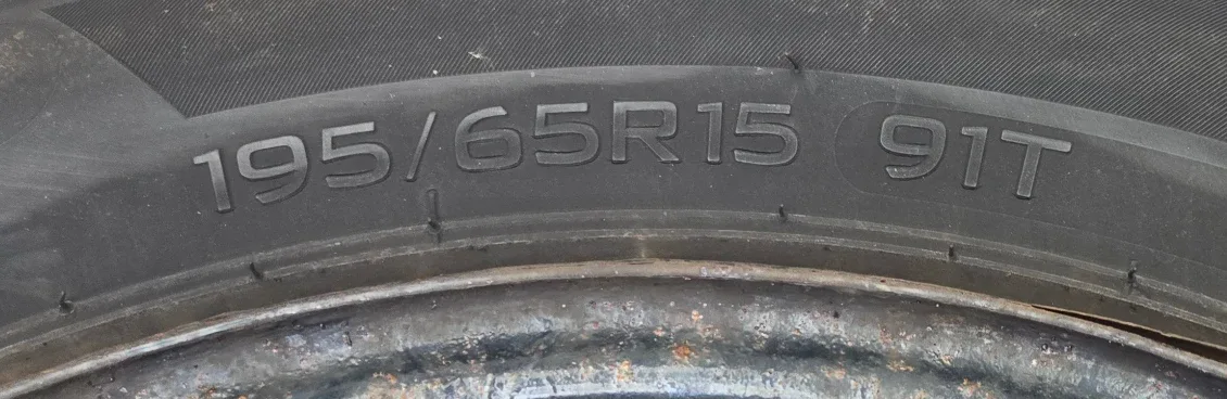 Set of 4 Winter Tires 195/65R15