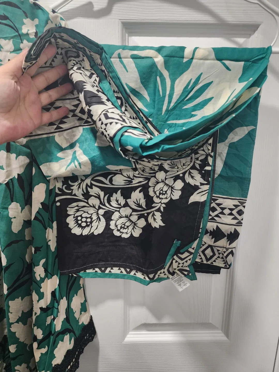 New J. XXL Green Floral 2-Pc Shirt Dupatta  in lawn image indicator(7)