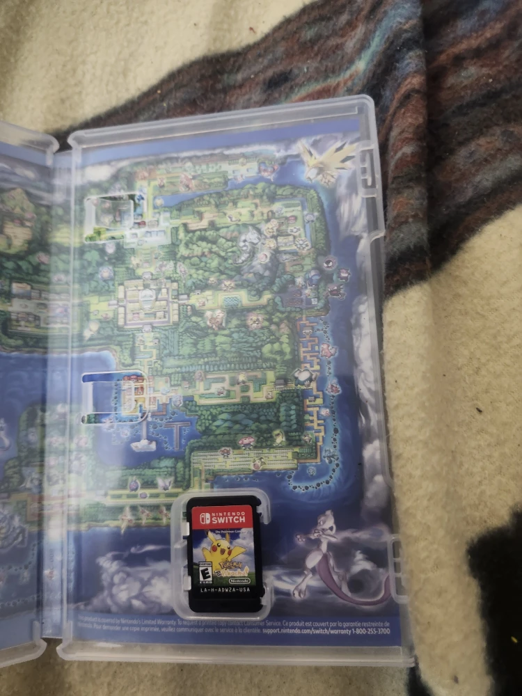Pokémon: Let's Go, Pikachu! Nintendo Switch Game - photo 2