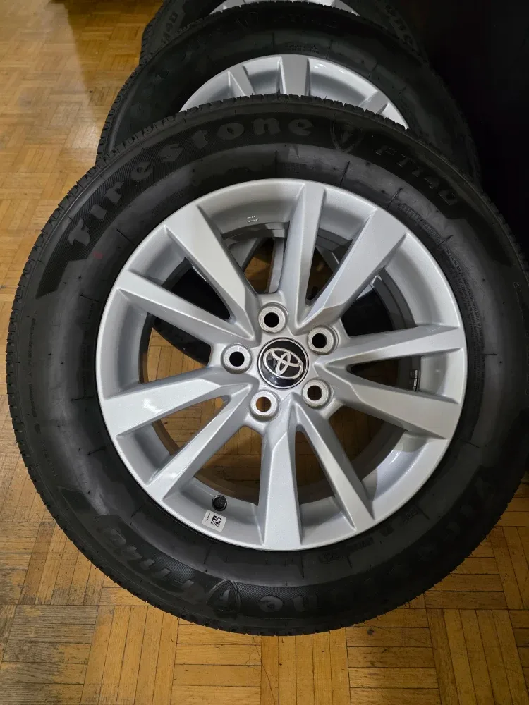 205/65/r16 Toyota Rims with Firestone Tires - Set of 4