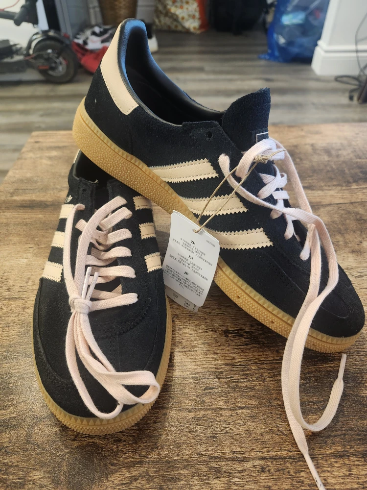 Women's Addidas Spezial Shoes
