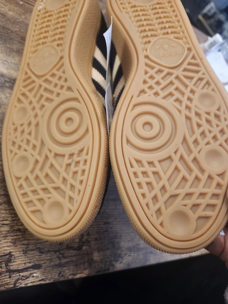 Women's Addidas Spezial Shoes - photo 5