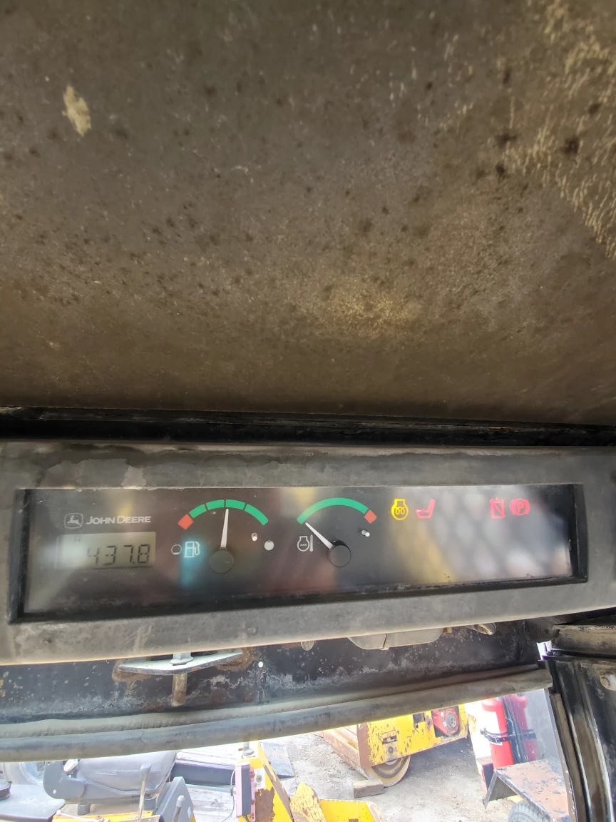 John Deere 317 Skid Steer Loader - photo 4