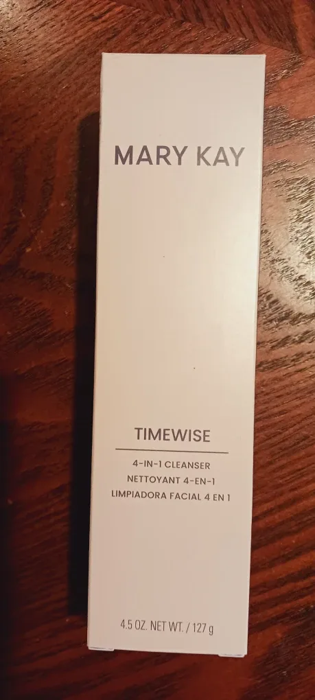 NEW !! Mary Kay TimeWise 4-in-1 Cleanser - New! image indicator(2)