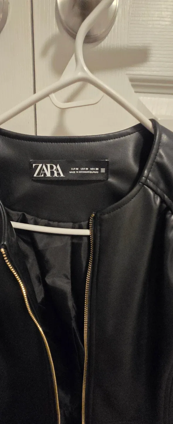 Zara jacket image indicator(3)