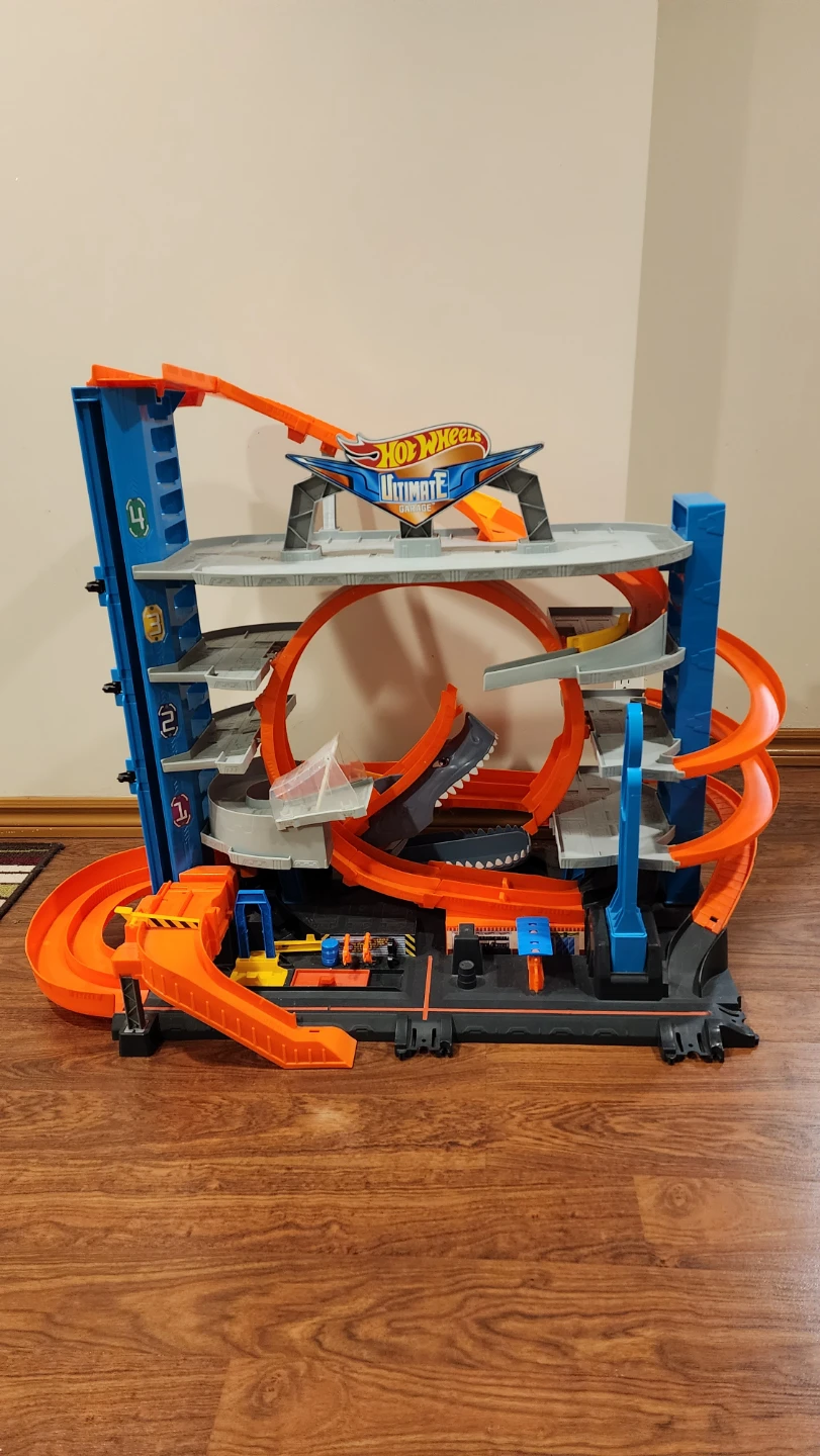 Hot Wheels Ultimate Garage Playset