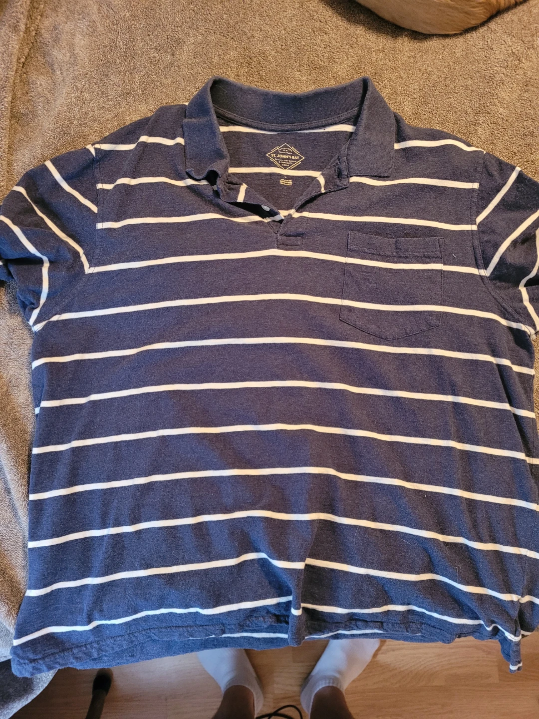 Men's Assorted Shirts - Sizes L & XL