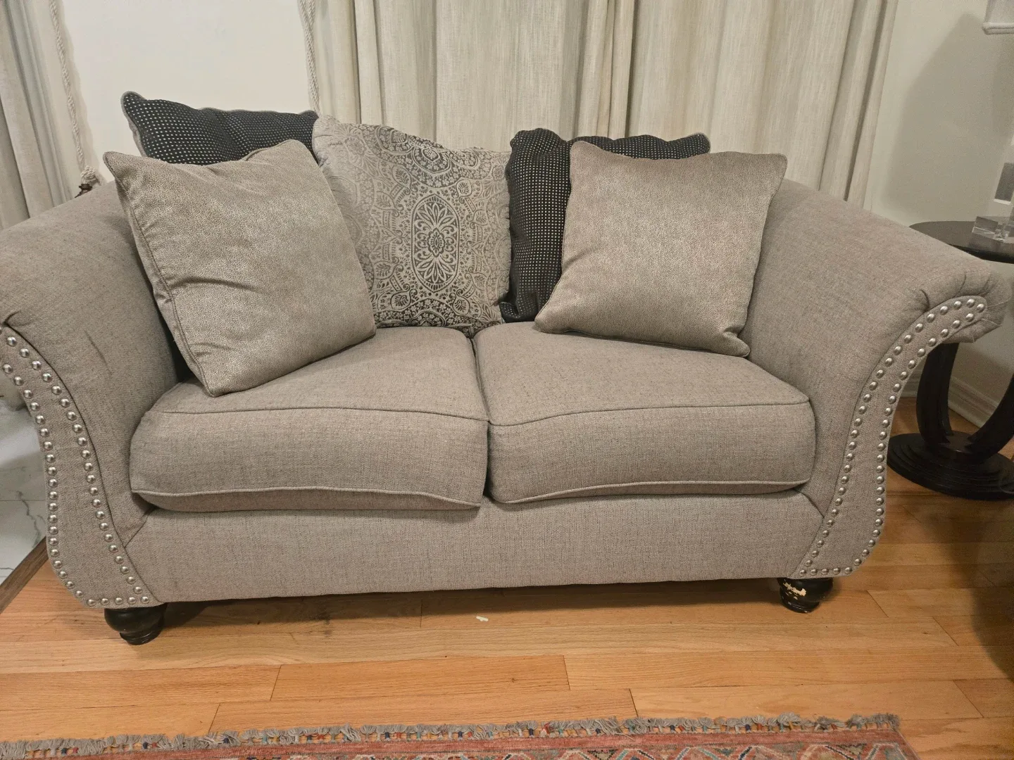 Loveseat Sofa and three seater sofa with Pillows image indicator(2)