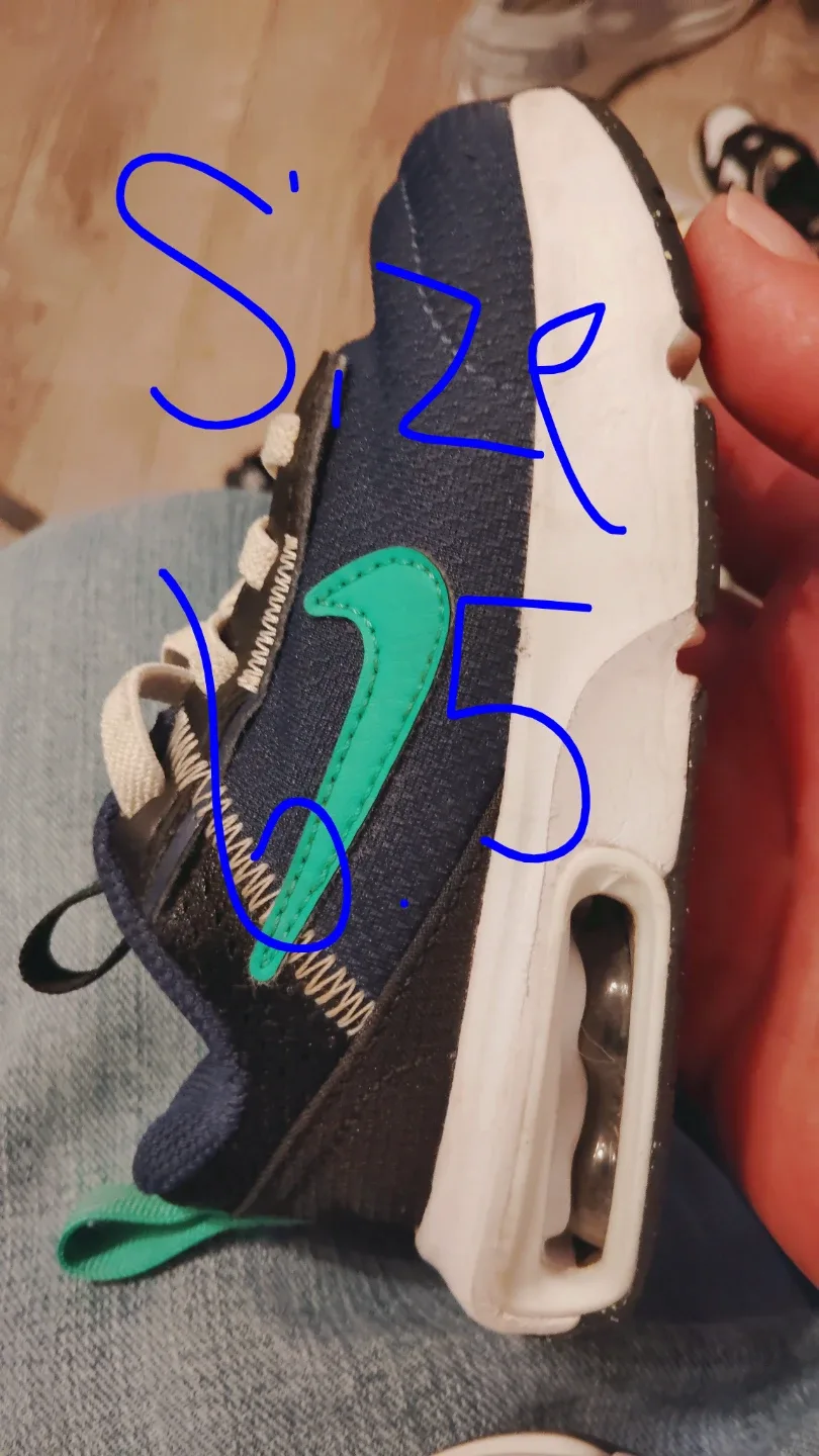 Nike Toddler Shoes Size 5.5 6.5 image indicator(2)