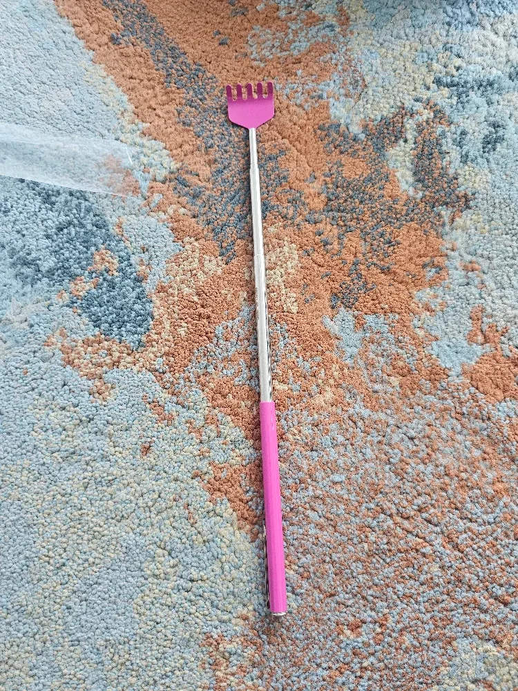 Extendable Back Scratcher - Pink image indicator(2)