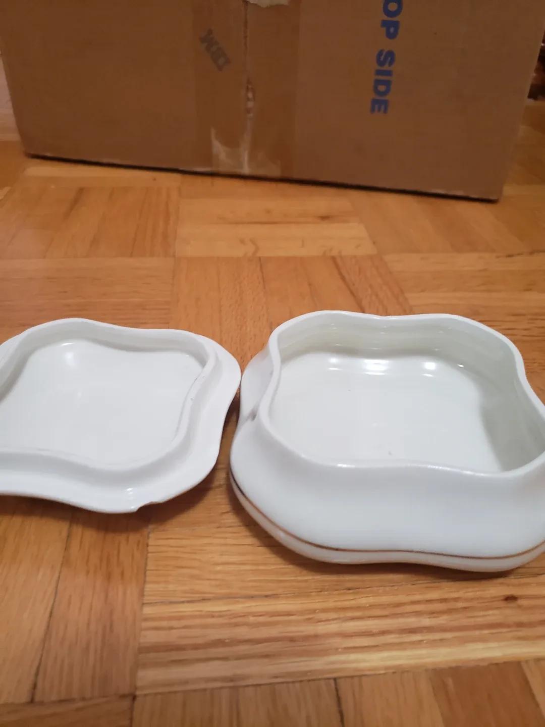 Two Clear Glass Vases image indicator(7)