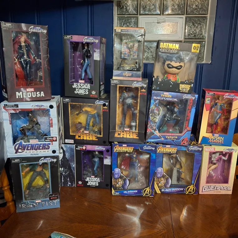 Marvel Gallery Statues - Medusa, Jessica Jones, Luke Cage