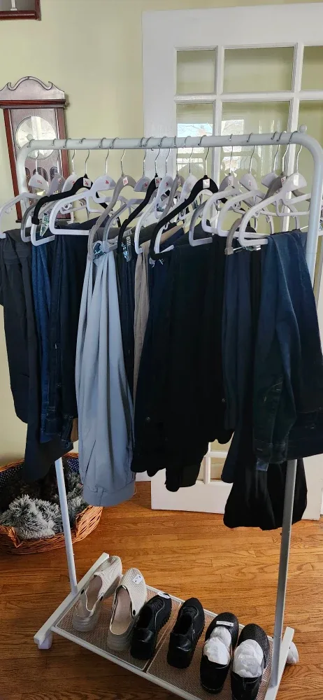 Brand New Clothing Ladies, Mens and Kids image indicator(4)