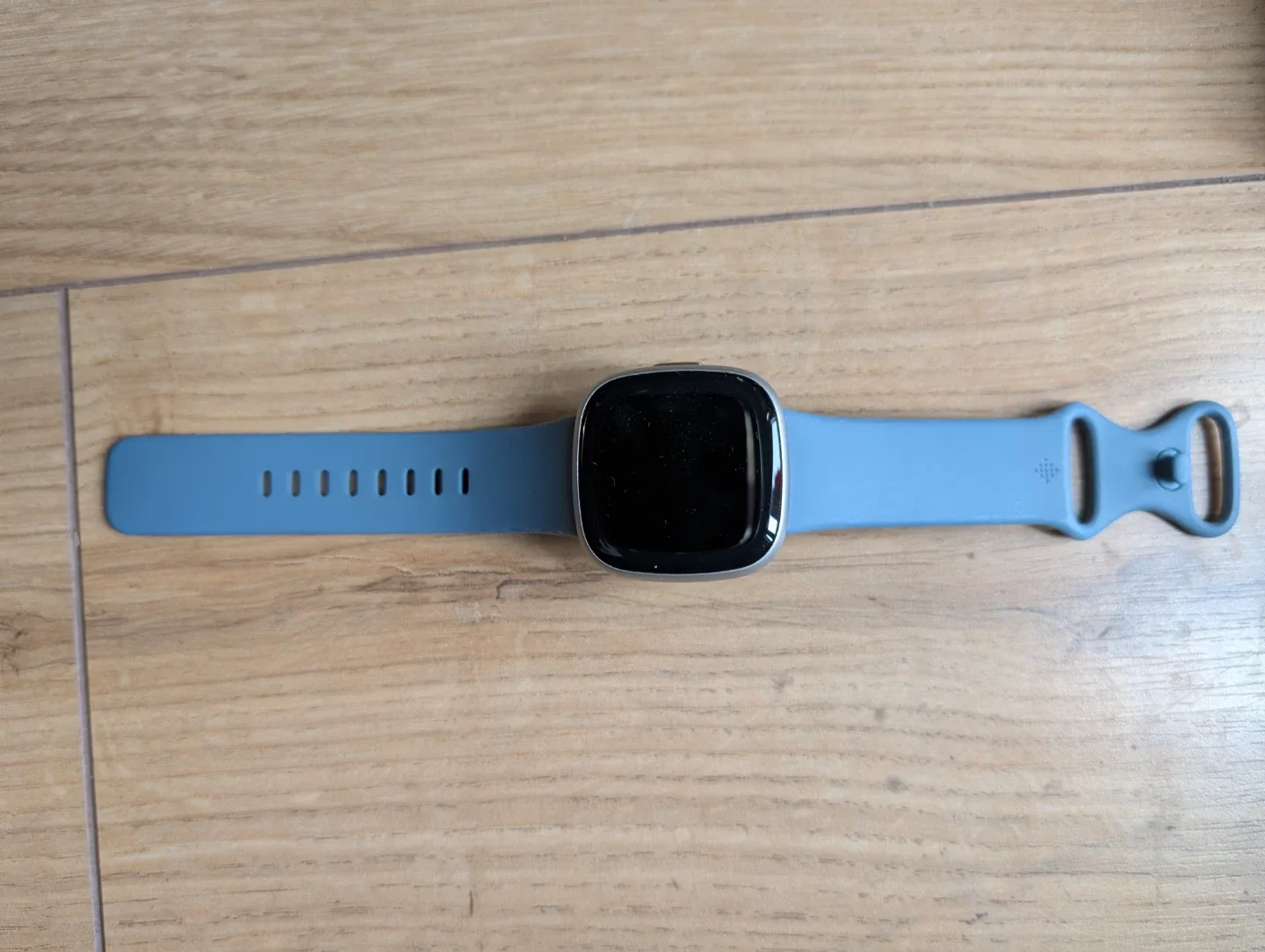 Fitbit Versa 4 Fitness Smartwatch