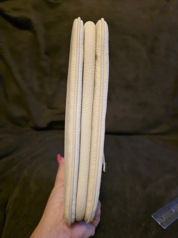 HUGO Cream Leather Handbag/ Shoulder Bag image indicator(5)