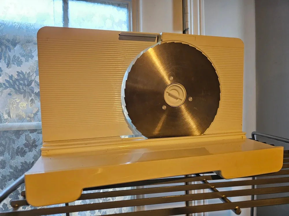 Sunbeam Electric Food Slicer image indicator(2)