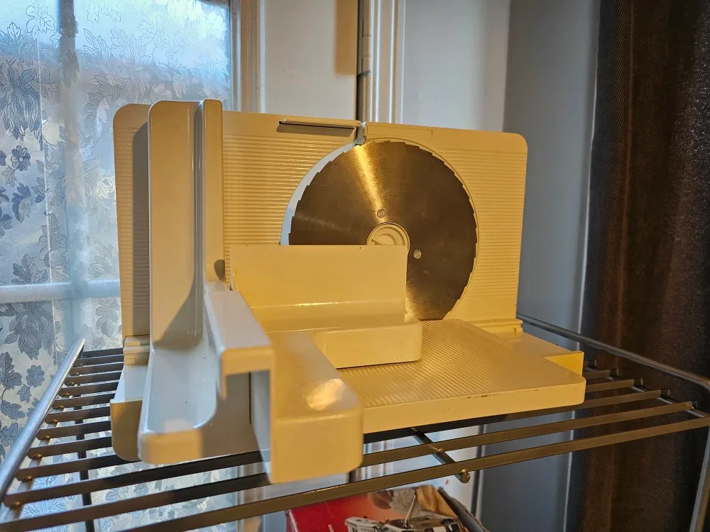 Sunbeam Electric Food Slicer image indicator(3)