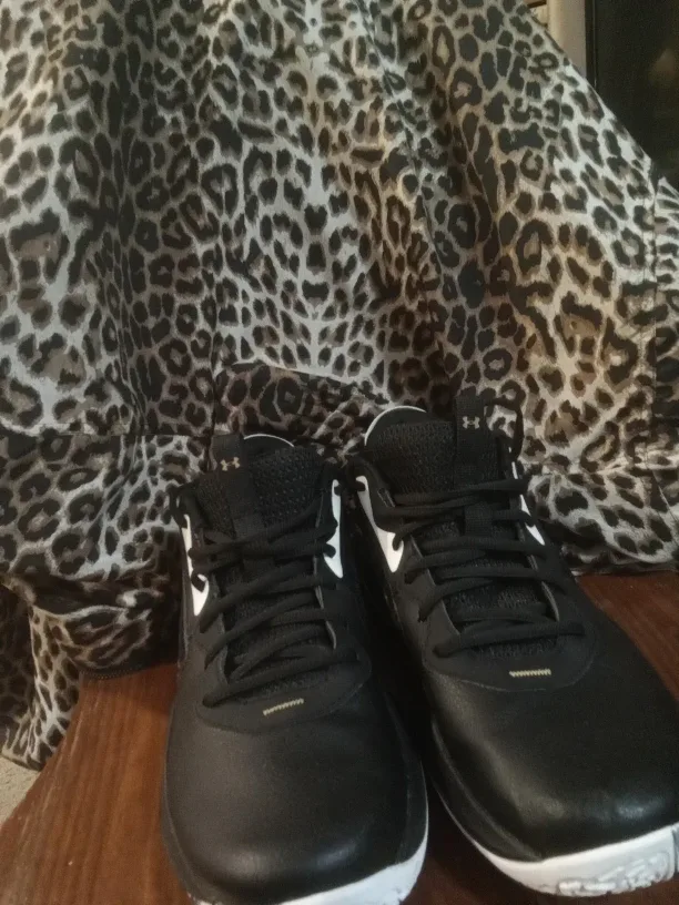 Under Armour Assert 9 Basketball Shoes image indicator(2)