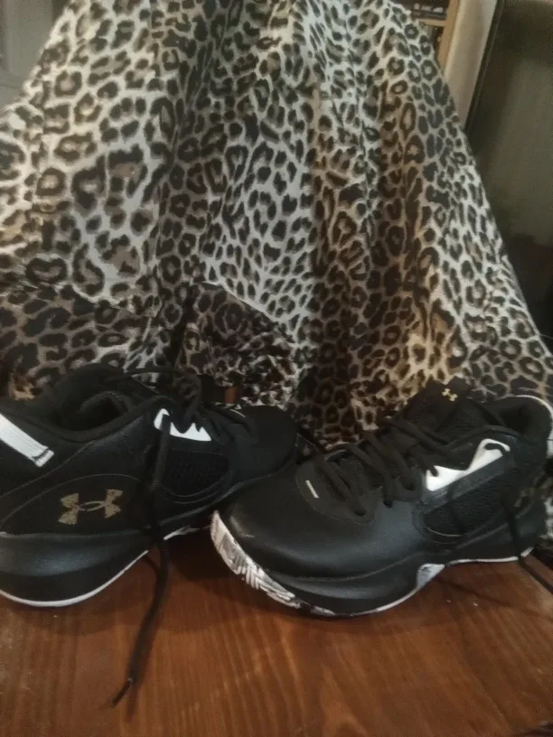 Under Armour Assert 9 Basketball Shoes image indicator(3)