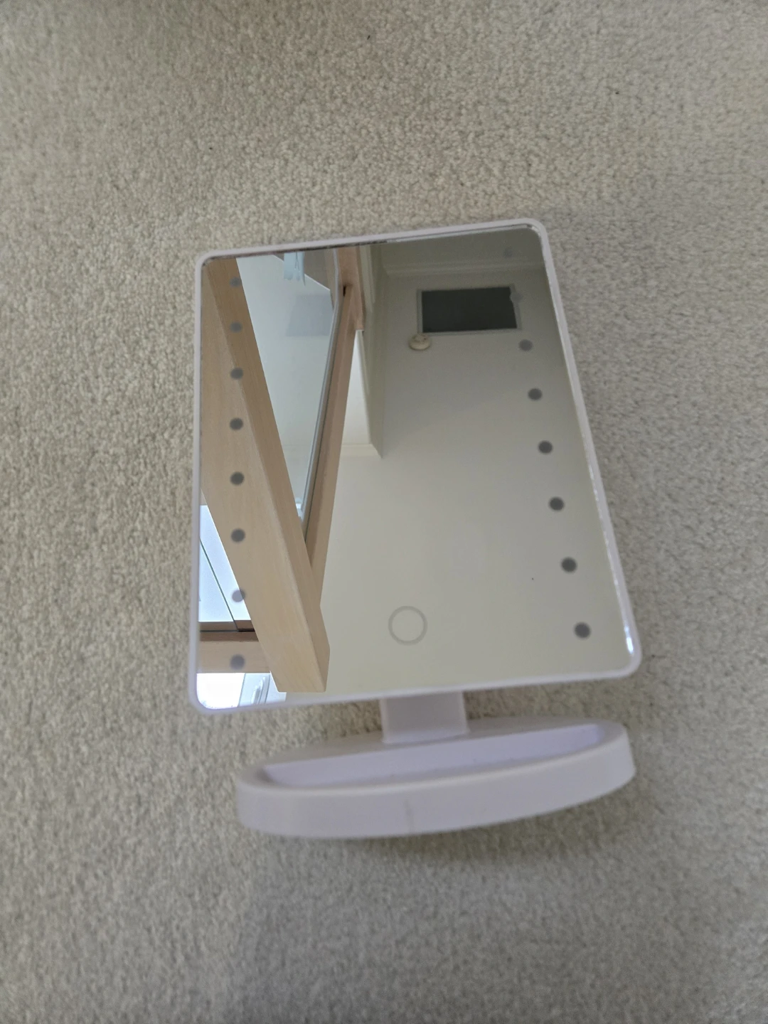 LED Lighted Vanity Makeup Mirror - photo 3