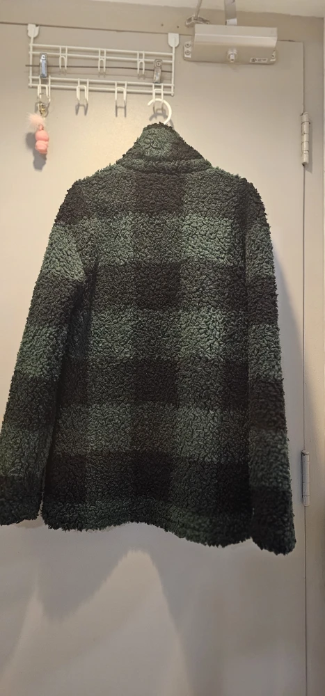 Green & Black Plaid Sherpa Jacket - photo 4
