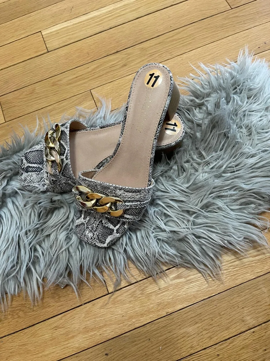 Olivia Miller Snake Print Chain Slides - Size 11 image indicator(2)