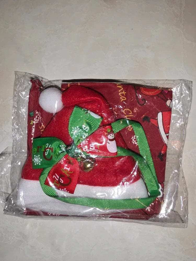 Christmas Pet Costume Set - Hat, Bandana, Bow Tie image indicator(3)