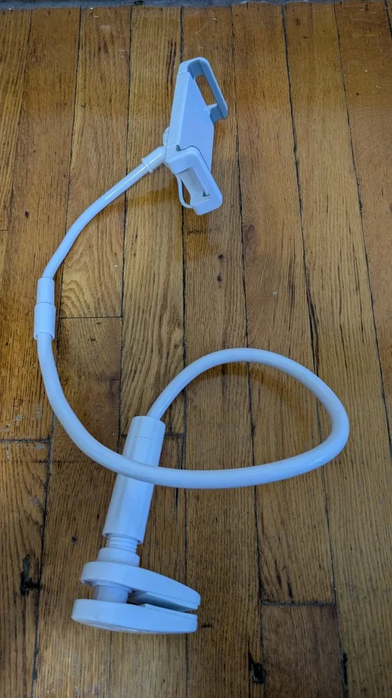 Tzumi Flexible tabletop Phone or tablet Holder thumbnail