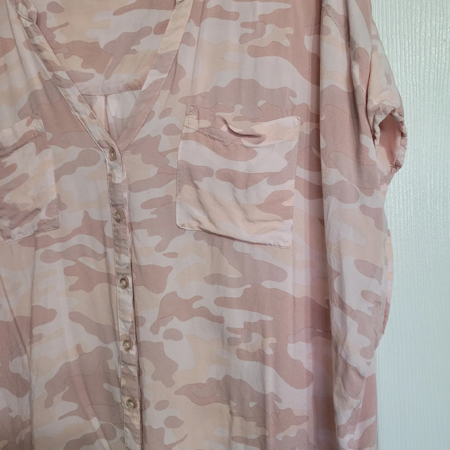 Ladies Size 4X Light Top image indicator(7)