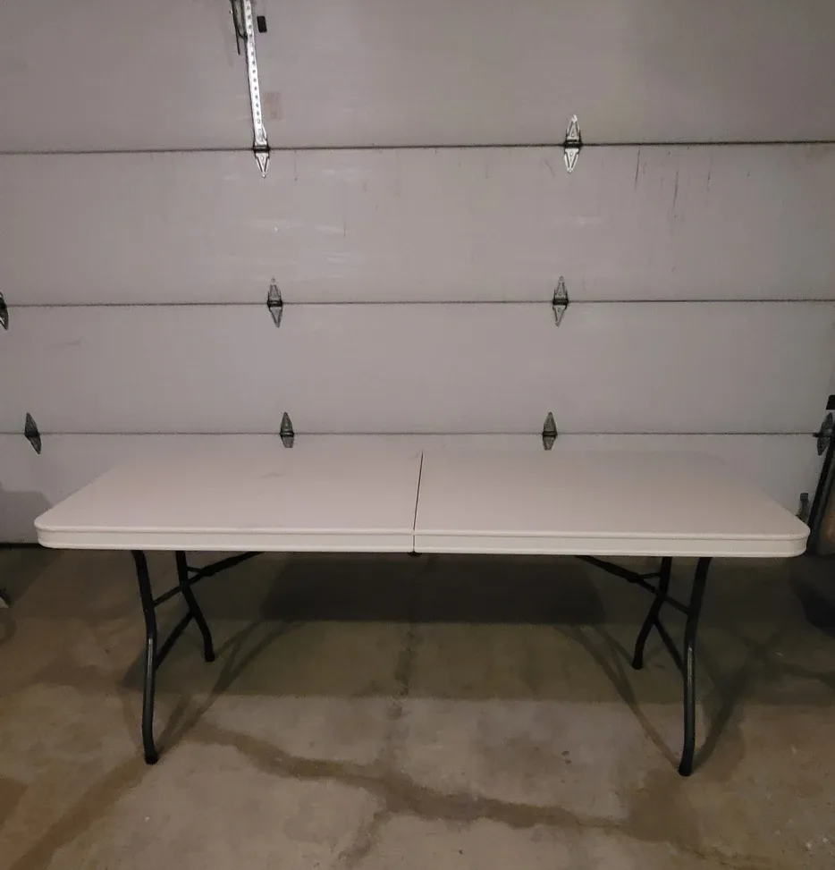 6’ Commercial-Grade Folding Table