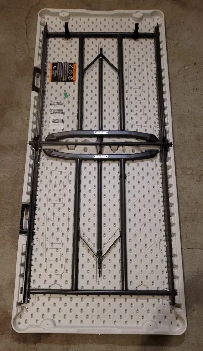 6’ Commercial-Grade Folding Table image indicator(5)