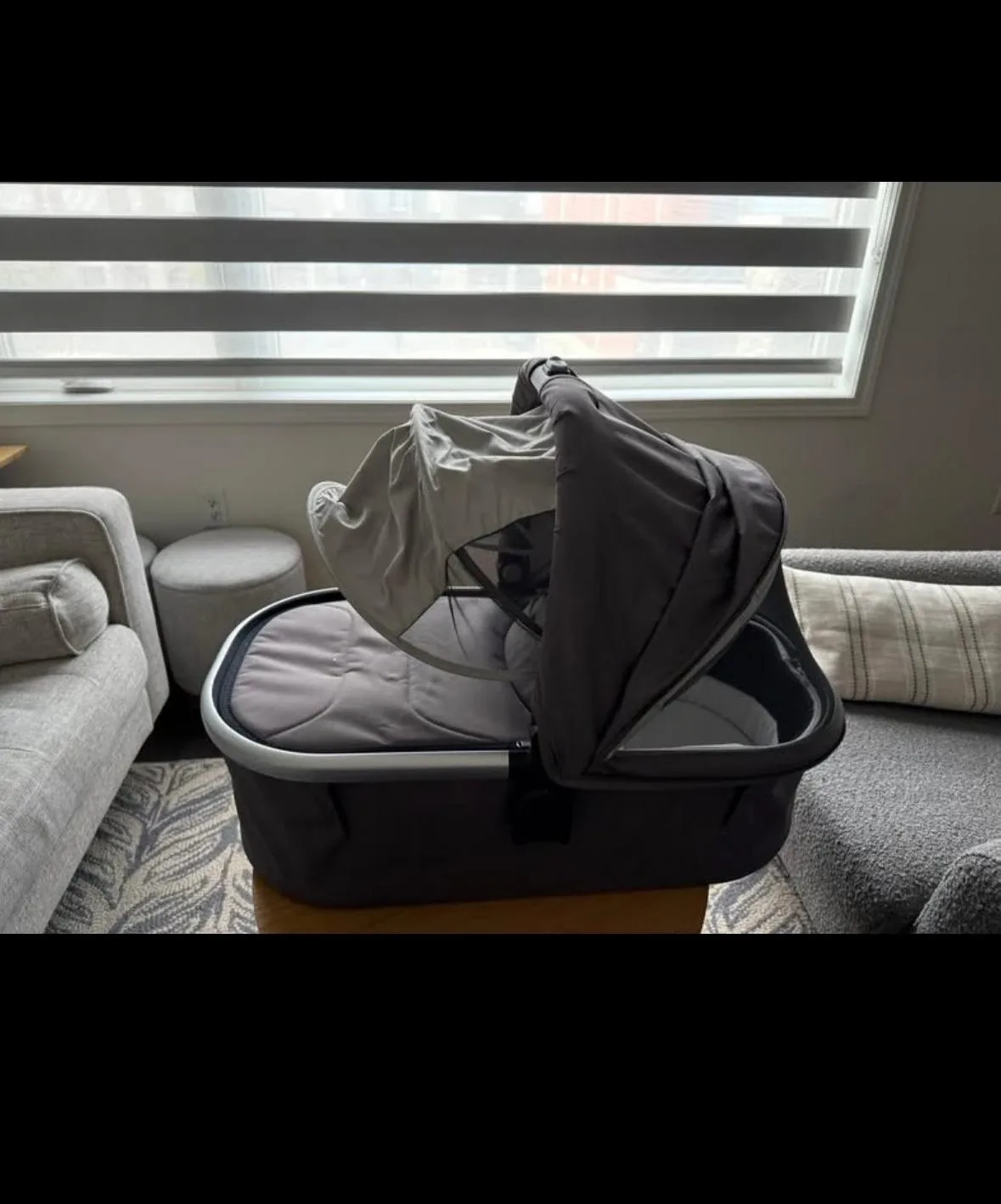 UPPAbaby Vista Bassinet V3 - Grey image indicator(2)