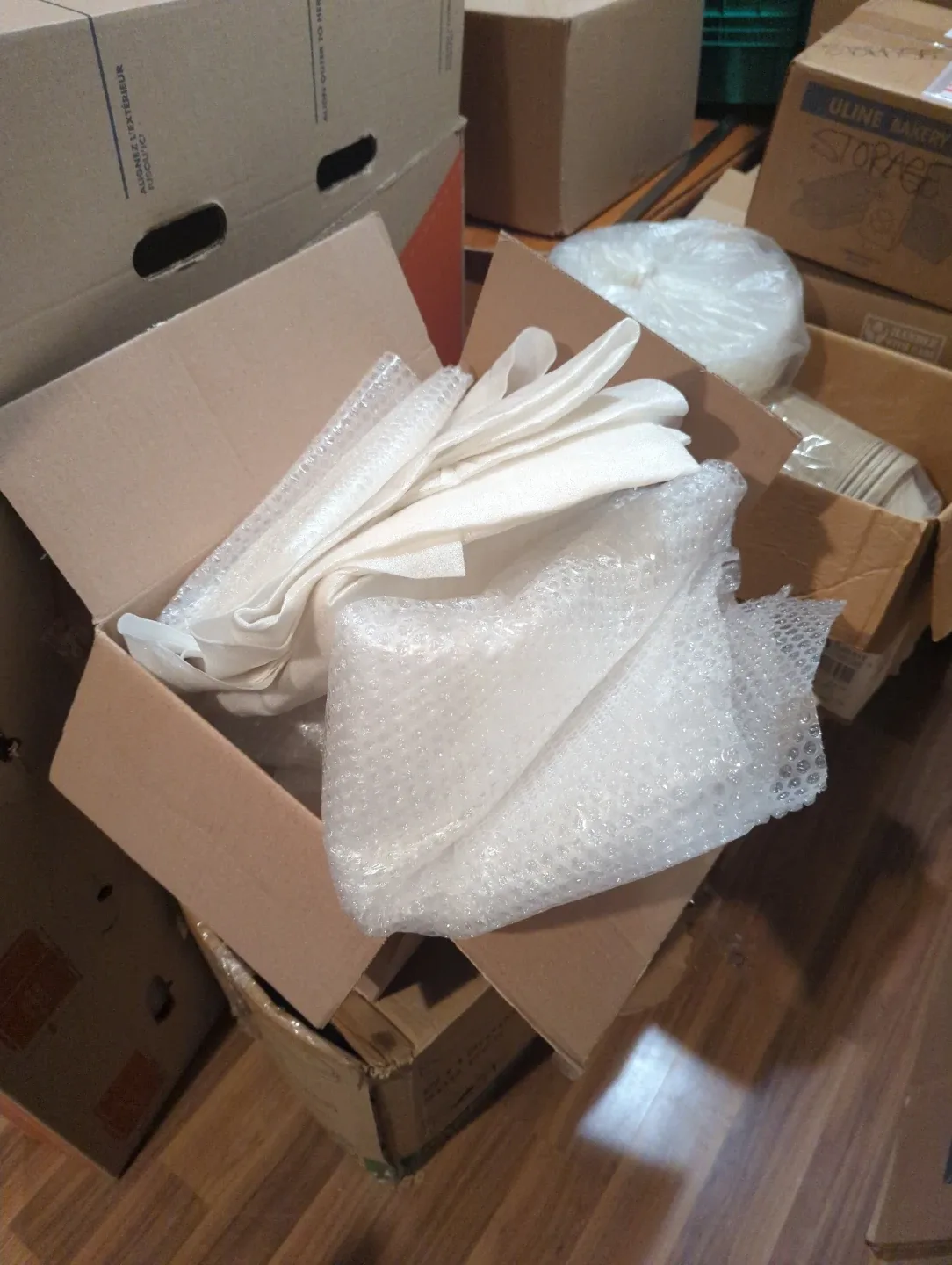 Used Moving Boxes in Good Shape image indicator(5)